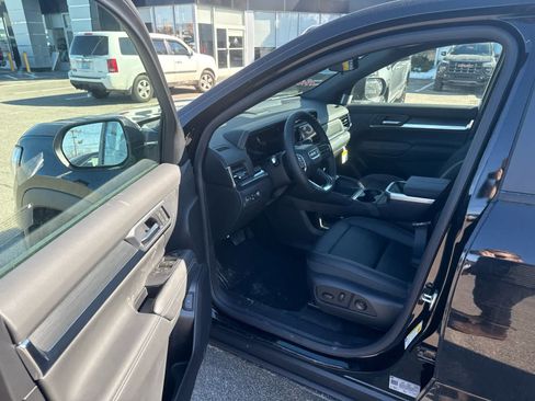 New 2026 GMC Terrain Elevation w/ Elevation Premium Package image 17