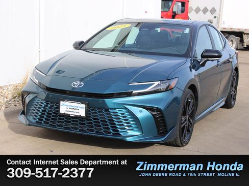 Used 2025 Toyota Camry XSE image 24