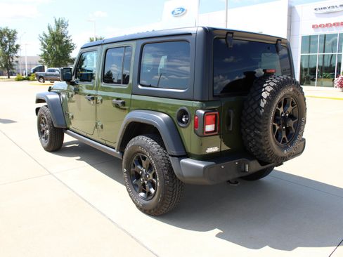 Used 2023 Jeep Wrangler Unlimited Sport AWD/4WD image 4