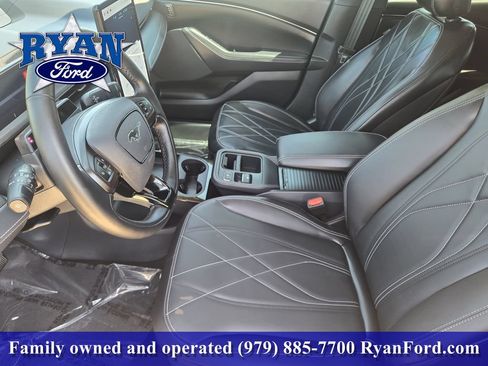 Certified 2025 Ford Mustang Mach-E Select RWD image 8