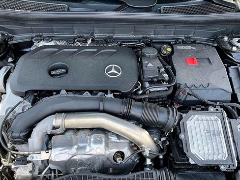 Used 2026 Mercedes-Benz GLB 250 4MATIC image 34