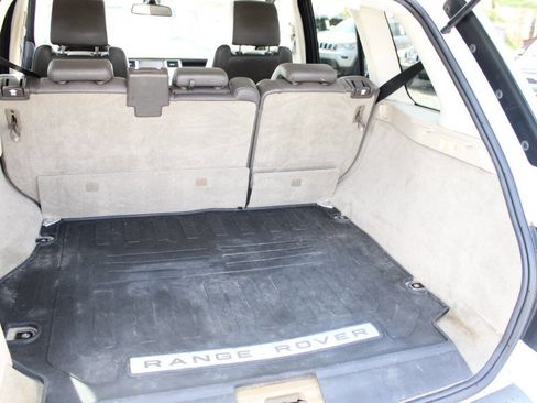 Used 2011 Land Rover Range Rover Sport HSE LUX image 26