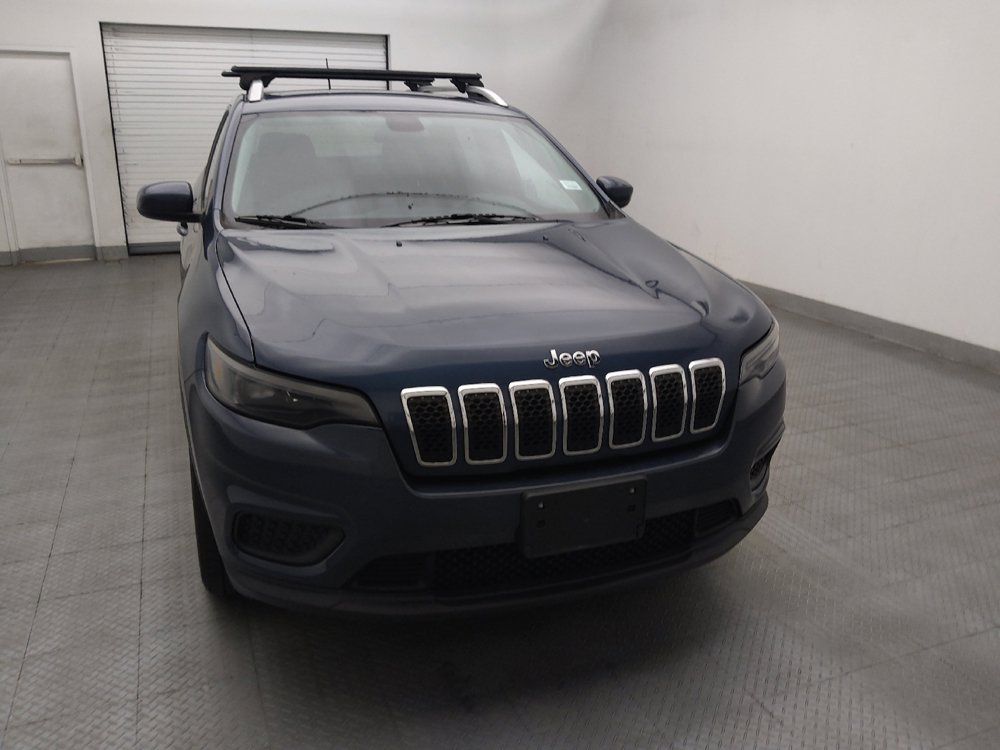 Used 2020 Jeep Cherokee Latitude w/ Cold Weather Group AWD/4WD image 14