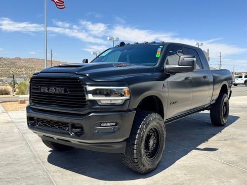 Used 2023 RAM 3500 Laramie AWD/4WD image 3