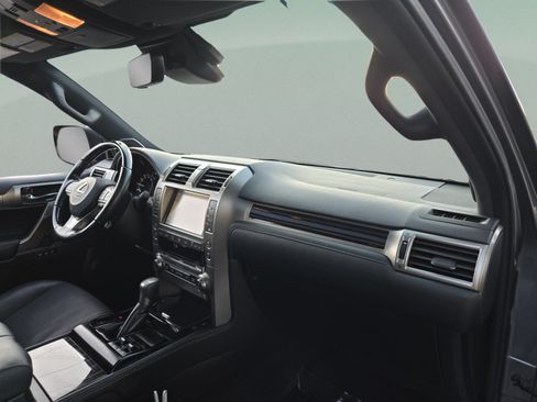 Certified 2021 Lexus GX 460 Premium w/ Premium Package AWD/4WD image 25