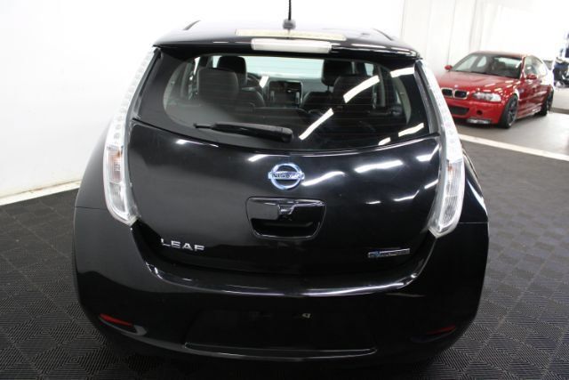 Used 2015 Nissan Leaf SL w/ Premium Package FWD image 8