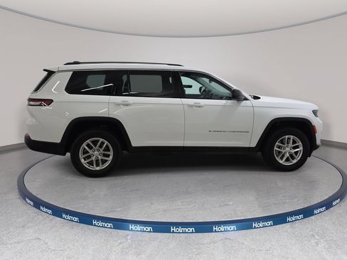Used 2023 Jeep Grand Cherokee L Laredo w/ Luxury Tech Group I AWD/4WD image 5