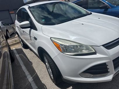 Used 2016 Ford Escape SE