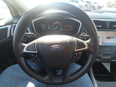Used 2020 Ford Fusion SE FWD image 42