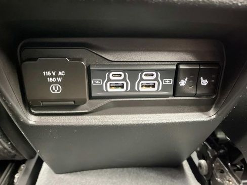 Certified 2023 Jeep Grand Cherokee Limited w/ Luxury Tech Group II image 6