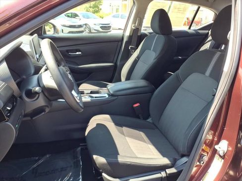 Used 2025 Nissan Sentra SV FWD image 18