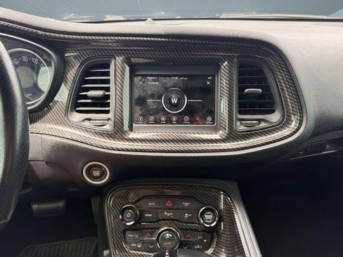 Used 2019 Dodge Challenger R/T image 29