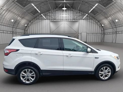 Used 2018 Ford Escape SE AWD/4WD image 6