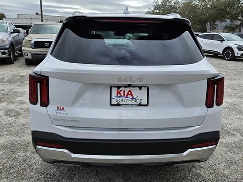 New 2025 Kia Sorento SX image 9