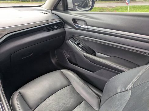 Used 2023 Nissan Altima 2.5 SL FWD image 21