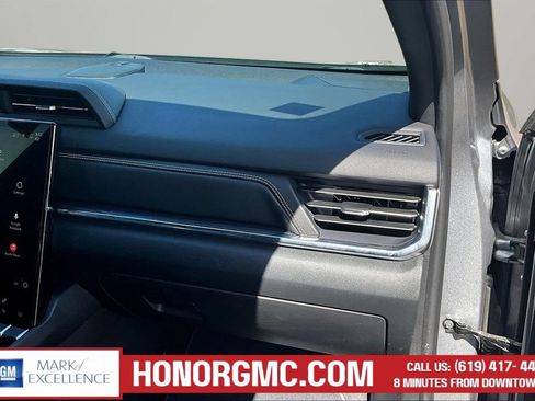 Used 2025 GMC Terrain Elevation AWD/4WD image 26