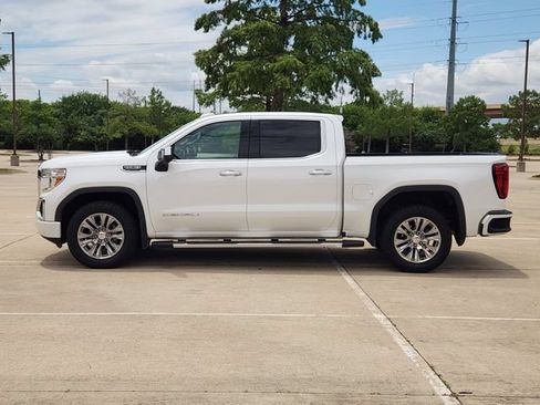 Used 2022 GMC Sierra 1500 Denali w/ Technology Package AWD/4WD image 4