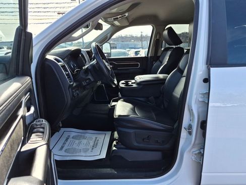 Used 2024 RAM 2500 Laramie image 12