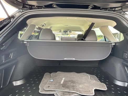 Used 2025 Subaru Outback Premium AWD/4WD image 17