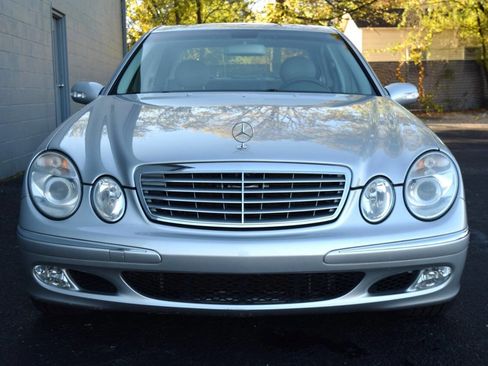 Used 2004 Mercedes-Benz E 500 Sedan image 9