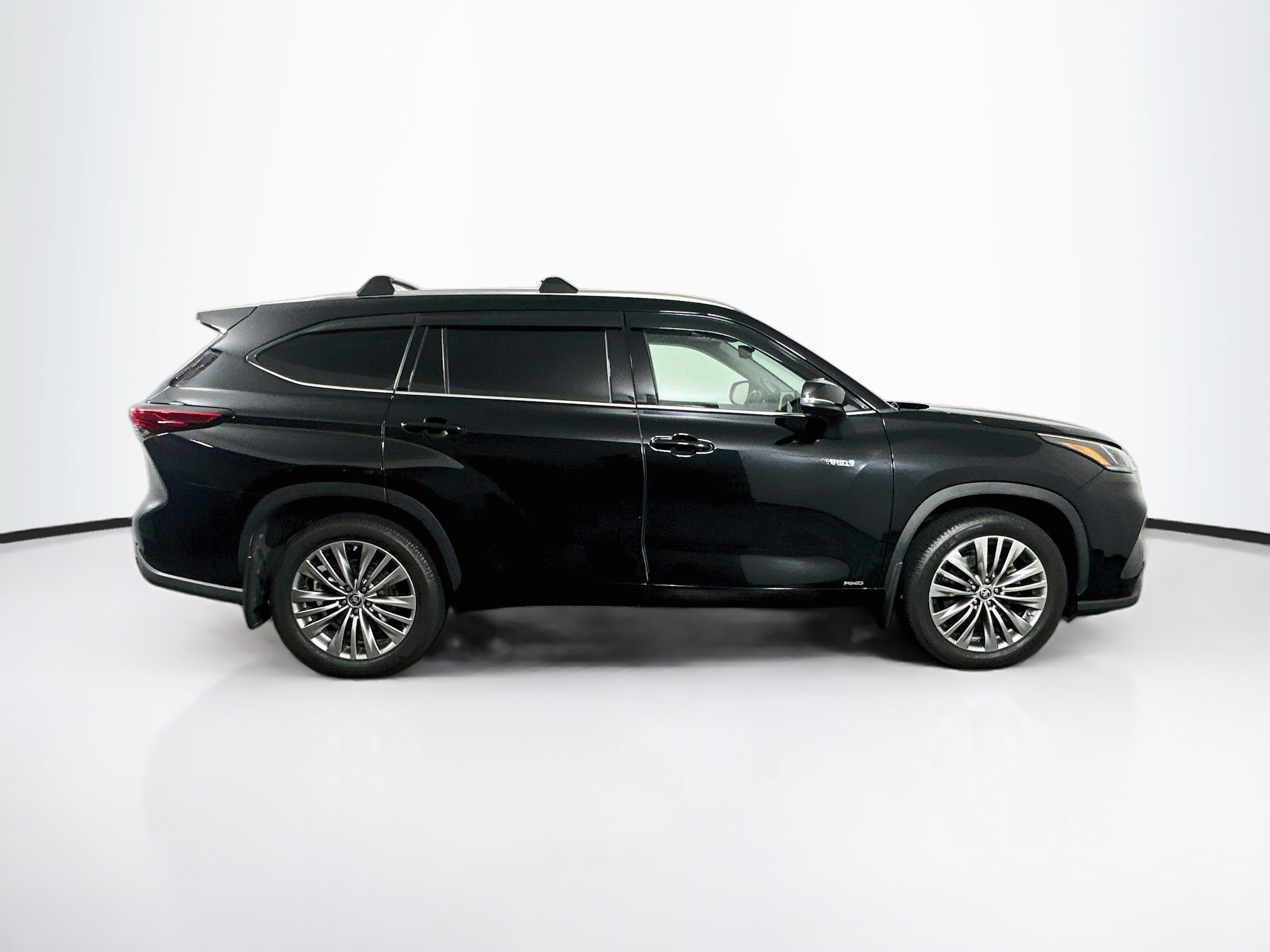 Used 2021 Toyota Highlander Platinum AWD/4WD image 10