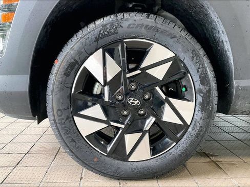 Used 2025 Hyundai Kona SEL AWD/4WD image 30