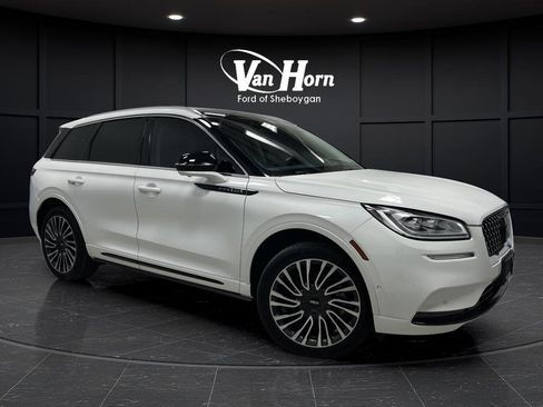 Used 2021 Lincoln Corsair Grand Touring w/ Equipment Group 301A AWD/4WD image 43