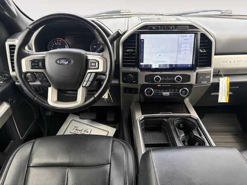 Used 2022 Ford F250 Lariat w/ Black Appearance Package AWD/4WD image 6