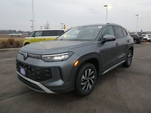 New 2026 Volkswagen Tiguan S image 22