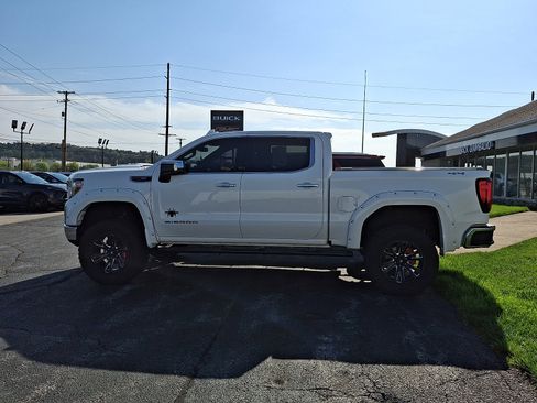 Used 2021 GMC Sierra 1500 SLT w/ SLT Premium Plus Package image 5
