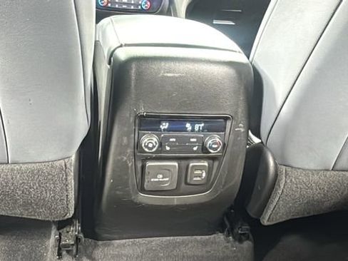 Used 2024 Buick Enclave Premium image 39