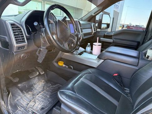 Used 2019 Ford F250 Platinum w/ Platinum Ultimate Package AWD/4WD image 9