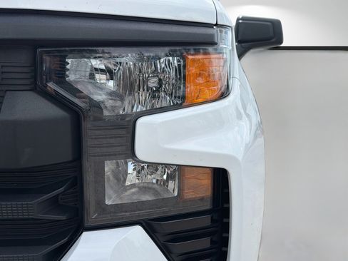 Used 2024 Chevrolet Silverado 1500 Custom Trail Boss w/ LPO, Dark Essentials Package AWD/4WD image 9
