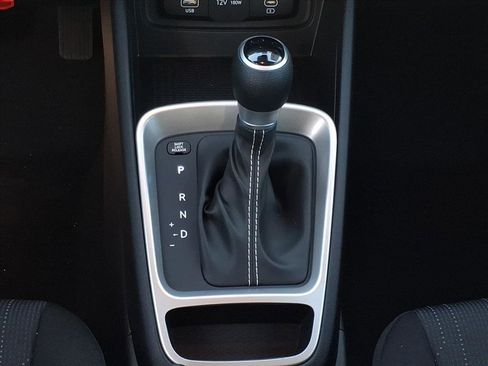 New 2026 Hyundai Venue SE FWD image 8