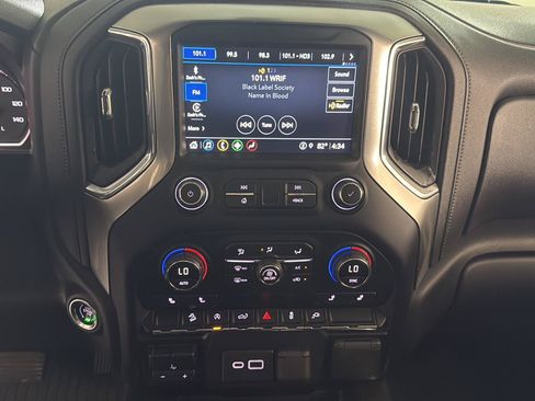 Used 2021 Chevrolet Silverado 1500 LT Trail Boss w/ Convenience Package II AWD/4WD image 17