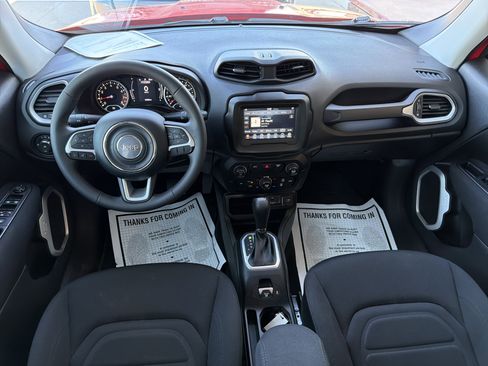 Used 2020 Jeep Renegade Latitude image 11