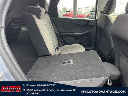 Used 2022 Ford Escape SE image 22