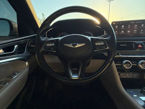 Used 2022 Genesis G70 3.3T RWD image 14