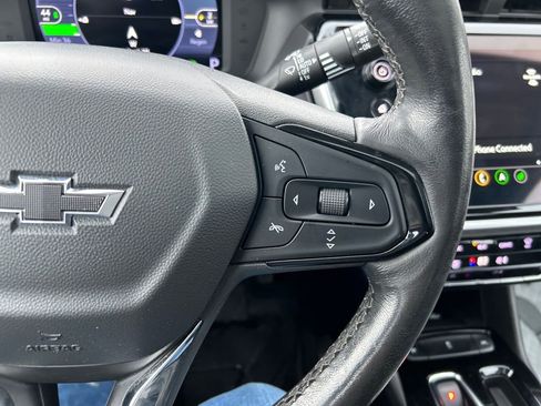 Used 2023 Chevrolet Bolt EUV Premier w/ Sun & Sound Package image 24