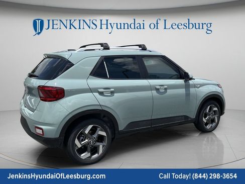 New 2026 Hyundai Venue SEL FWD image 5