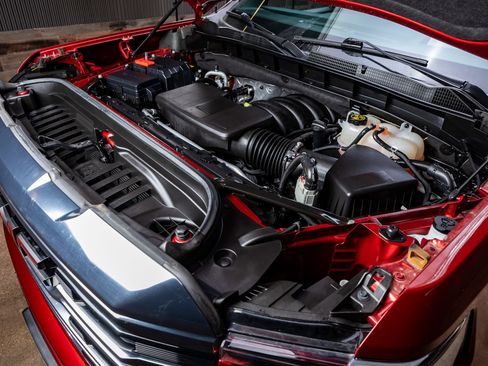 Used 2024 GMC Sierra 1500 AT4 w/ Technology Package image 37