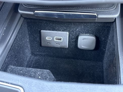 Used 2022 Cadillac XT4 Sport w/ Comfort Package image 31