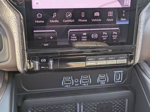 New 2026 RAM 2500 Limited AWD/4WD image 25
