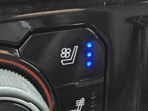 Used 2024 Chevrolet Silverado 3500 High Country image 15