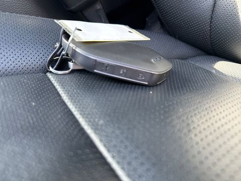 Used 2023 Kia Telluride SX image 32