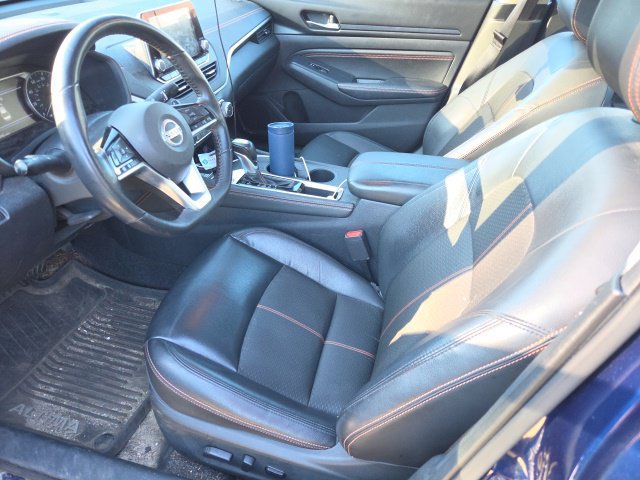 Used 2019 Nissan Altima 2.5 SR w/ SR Premium Package FWD image 2