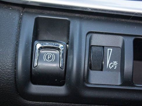 Used 2016 Cadillac XTS Luxury w/ Driver Awareness Package image 32