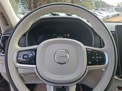 New 2026 Volvo XC90 B6 Ultra w/ Lounge Package image 13