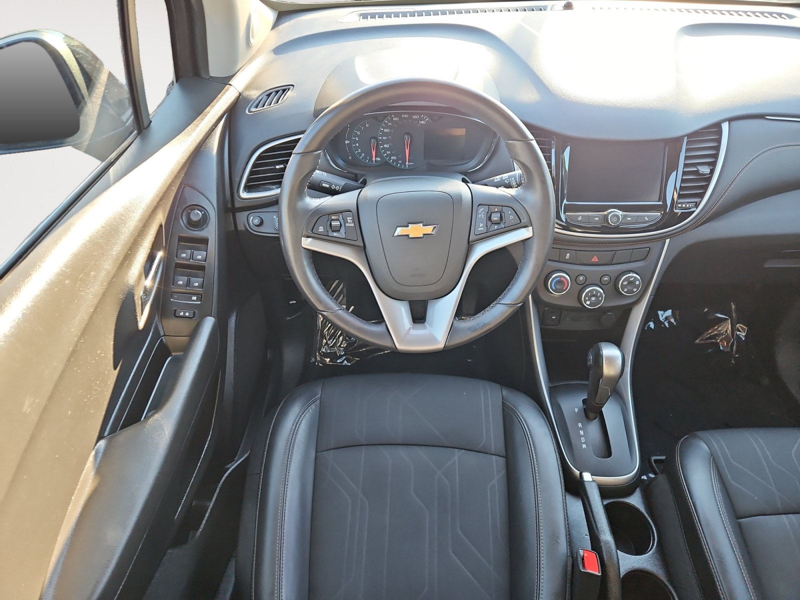 Used 2020 Chevrolet Trax LT w/ LT Convenience Package AWD/4WD image 11