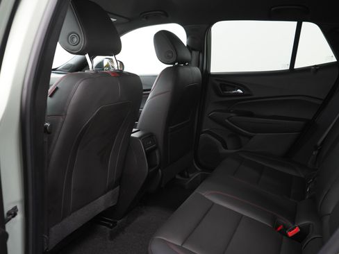 Used 2024 Chevrolet Trax RS w/ Driver Confidence Package image 18